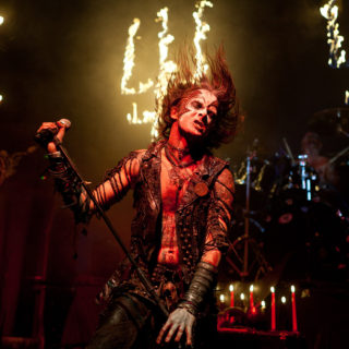 Σουηδικό black metal συγκρότημα έδιωξε τον κιθαρίστα του επειδή έκανε ναζιστικό χαιρετισμό