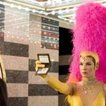 Η σειρά του Netflix, The Crown και ο τελικός του Champions League ξεχωρίζουν στο πρόγραμμα του Σαββάτου