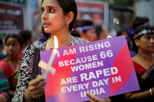 Δύο έφηβες έπεσαν θύματα ομαδικών βιασμών στην Ινδία