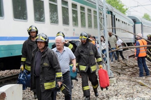 Ιταλία: Δύο νεκροί και πολλοί τραυματίες εξαιτίας σύγκρουσης τρένου με φορτηγό