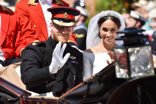 Παντρεύτηκαν ο πρίγκιπας Χάρι και η Μέγκαν Μαρκλ [ΦΩΤΟΣ & ΒΙΝΤΕΟ]