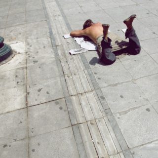 Κλεισμένος στο ασανσέρ ανήμερα Δεκαπενταύγουστου