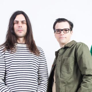 Πώς θα σας φαινόταν αν οι Weezer διασκεύαζαν το “Africa” των Toto; (ΒΙΝΤΕΟ)