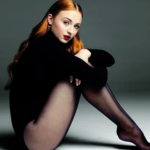 H Sophie Turner ραπάρει Εminem και εντυπωσιάζει [ΒΙΝΤΕΟ]
