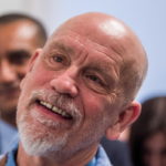 Ο Τζον Μάλκοβιτς θα υποδυθεί τον Γουάινστιν σε θεατρικό έργο