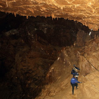 Ταϊλάνδη: Για πέμπτη ημέρα συνεχίζονται οι έρευνες για τον εντοπισμό των 12 παιδιών που έχουν εγκλωβιστεί σε σπηλιά