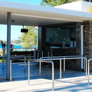 Το όνομα του Λουκιανού Κηλαηδόνη θα πάρει η Πλαζ της Βουλιαγμένης