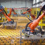 Τον πληθυσμό της Αθήνας αναμένεται να ξεπεράσει ο αριθμός των βιομηχανικών ρομπότ παγκοσμίως μέχρι το 2020