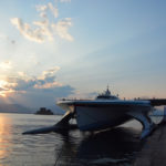 Ολοκληρώθηκε με ασφάλεια η αποβίβαση των επιβατών του καταμαράν στη Ραφήνα