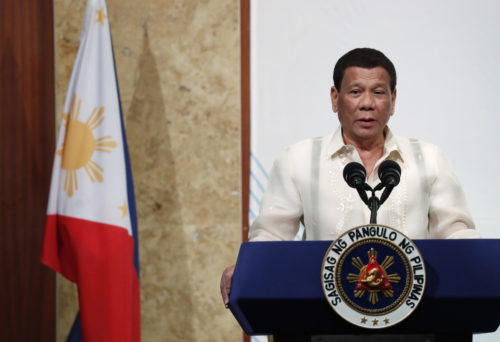 «Αν μου αποδείξετε ότι υπάρχει Θεός, τότε θα παραιτηθώ», λέει ο πρόεδρος των Φιλιππίνων
