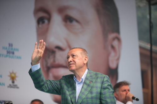 Ερντογάν: «Την Ιστανμπούλ δεν θα μπορέσετε να την κάνετε ποτέ Κωνσταντινούπολη»