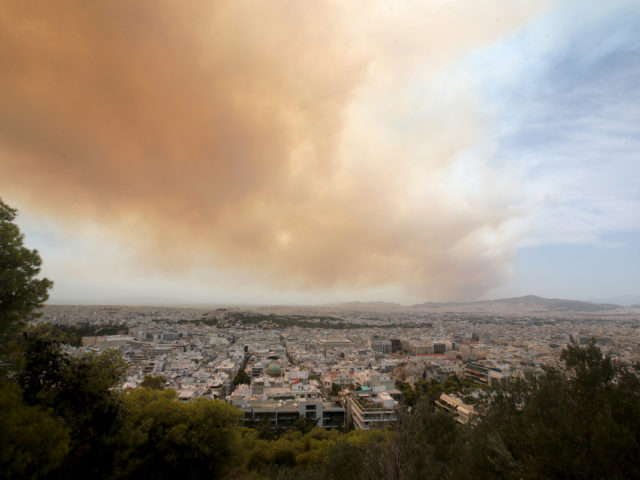 Συμβουλές για την προστασία από τον καπνό που έχει σκεπάσει και την Αθήνα