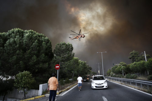 Νέος Βουτζάς: Εικόνες από την καταστροφική πυρκαγιά