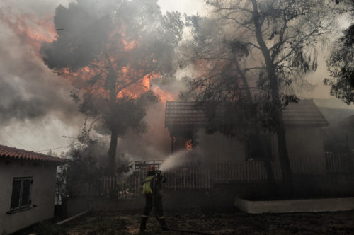 Αναχωρεί από την Κύπρο αποστολή για συνδρομή στην κατάσβεση των πυρκαγιών