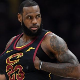 Στους Λος Άντζελες Λέικερς ο Λεμπρον Τζέιμς