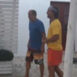 Γούντι Χάρελσον και Μάθιου ΜακΚόναχι παίζουν μπάλα στην Αντίπαρο [ΒΙΝΤΕΟ]