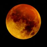 Απόψε η μεγαλύτερη έκλειψη σελήνης του 21ου αιώνα