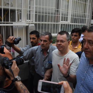 Άντριου Μπράνσον: Ποιος είναι ο πάστορας που έχει πυροδοτήσει την κόντρα ΗΠΑ – Τουρκίας