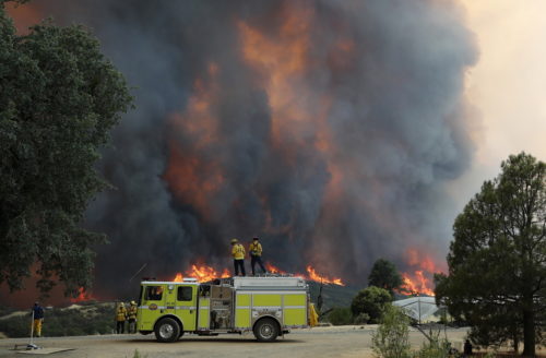 ‘Εβδομος νεκρός από την πυρκαγιά Καρ στην Καλιφόρνια