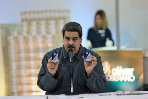 Ο Μαδούρο καλεί τους συμπολίτες του να επιστρέψουν στη Βενεζουέλα