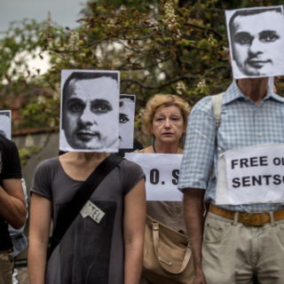 Σώστε τον Όλεγκ Σέντσοβ