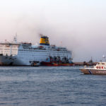 Φωτιά στο πλοίο «Ελευθέριος Βενιζέλος»: Αποβιβάστηκαν με ασφάλεια οι 875 επιβατες