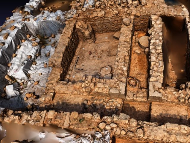Νέα αρχαιολογικά ευρήματα του 5ου αιώνα π.Χ κοντά στο ιερό της Κυπρίας Αφροδίτης, στην ακρόπολη της αρχαίας Πάφου