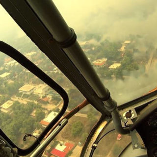 Πιλότος δημοσιεύει συγκλονιστικά πλάνα από την επιχείρηση κατάσβεσης στο Μάτι