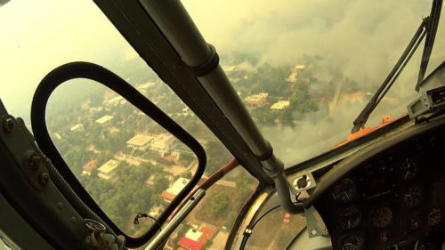 Πιλότος δημοσιεύει συγκλονιστικά πλάνα από την επιχείρηση κατάσβεσης στο Μάτι