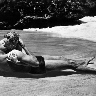 10 φορές που η ποπ κουλτούρα σημάδεψε ερωτικά και για πάντα τα καλοκαίρια μας