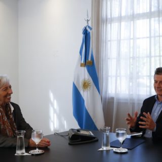 Νέα μέτρα λιτότητας ανακοινώνει η Αργεντινή – Αύριο η συνάντηση με το ΔΝΤ