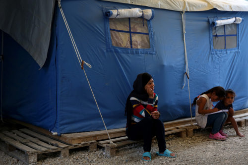 Μόρια: Την μετακίνηση 2.000 προσφύγων ως το τέλος του μήνα σχεδιάζει η κυβέρνηση