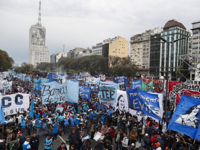 Αργεντινή: Κλιμακώνονται οι διαδηλώσεις για τα μέτρα λιτότητας