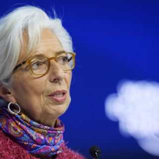 Την αποκλιμάκωση του εμπορικού πολέμου ζήτησε η Κριστίν Λαγκάρντ