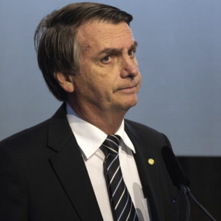 Τις αδρές γραμμές της πολιτικής του παρουσίασε ο Μπολσονάρου, προκαλώντας ήδη αντιδράσεις