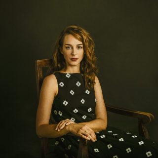 Η Βίκυ Παπαδοπούλου πέφτει στα πατώματα με τους στίχους που αγαπά