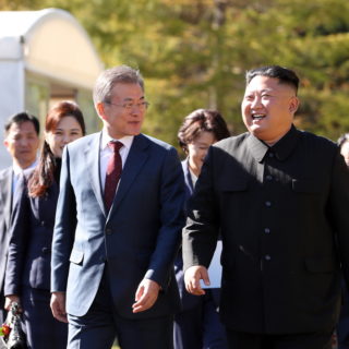 Βόρεια και Νότια Κορέα συμφώνησαν την επαναφορά των μεταξύ τους διαύλων επικοινωνίας