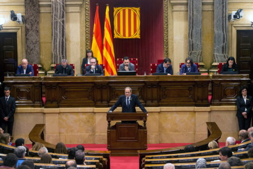 Την κατάργηση της βασιλείας ζητά το Καταλανικό Κοινοβούλιο
