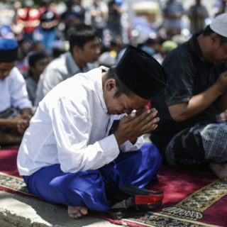 Ινδονησία: Περισσότεροι από 1.000 αγνοούμενοι και 1.500 νεκροί από τον σεισμό και το τσουνάμι της προηγούμενης Παρασκευής