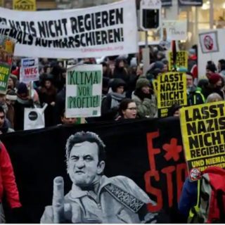 Αυστρία: Μεγάλη διαδήλωση στη Βιέννη εναντίον της κυβέρνησης συνασπισμού δεξιάς-ακροδεξιάς