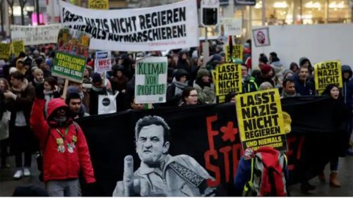 Αυστρία: Μεγάλη διαδήλωση στη Βιέννη εναντίον της κυβέρνησης συνασπισμού δεξιάς-ακροδεξιάς
