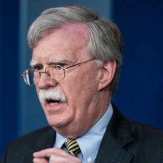 Τζον Μπόλτον: Το Ιράν μπαίνει στο επίκεντρο της νέας αντιτρομοκρατικής στρατηγικής των ΗΠΑ