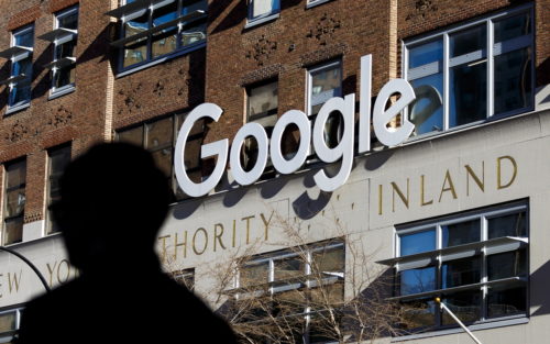Ευρωπαϊκές οργανώσεις καταναλωτών κατηγορούν τη Google για παραβίαση των προσωπικών δεδομένων εκατομμυρίων χρηστών