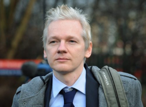Υπόθεση Τζούλιαν Ασάνζ: Ο ιδρυτής του WikiLeaks διατρέχει κίνδυνο να χάσει τη νομική μάχη