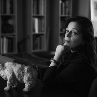 Η Ρούλα Γεωργακοπούλου και το Όπλο που Λέγεται Χιούμορ