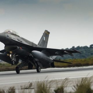 Τουρκία: Αναγνωρίζουμε τα έξι μίλια εθνικού εναέριου χώρου της Ελλάδας