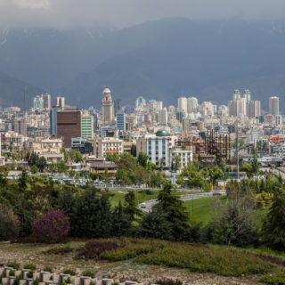 Έως 25 εκατοστά το χρόνο «βυθίζεται» η Τεχεράνη