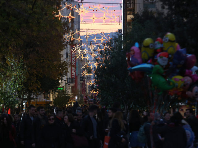 Ποιες μέρες και ώρες θα είναι ανοιχτά τα καταστήματα τις γιορτές των Χριστουγέννων