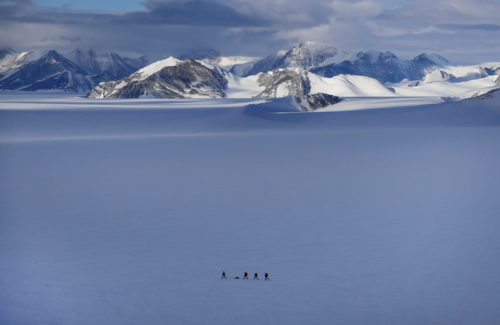 Κλίμα: Ανταρκτική και Γροιλανδία χάνουν πια πάγους με εξαπλάσιο ρυθμό σε σχέση με τη δεκαετία του 1990