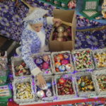 Κορωνοϊός: Ανοίγει από σήμερα κλιμακωτά η αγορά